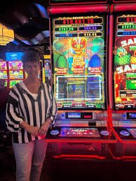 Ruang VIP bulantogel bernuansa hangat